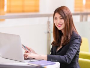 Các bạn nữ có thể học Quản trị kinh doanh tại Trường Cao đẳng Thương mại và Du lịch Hà Nội