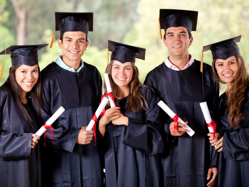 Học cao đẳng có nhiều cơ hội việc làm hấp dẫn