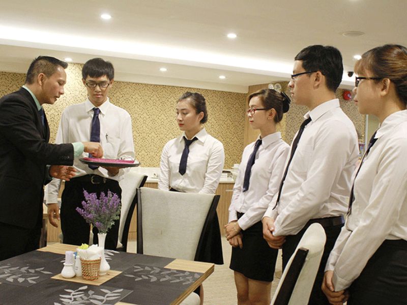 Những kiến thức đào tạo trong chương trình học cao đẳng từ xa ngành Quản trị khách sạn