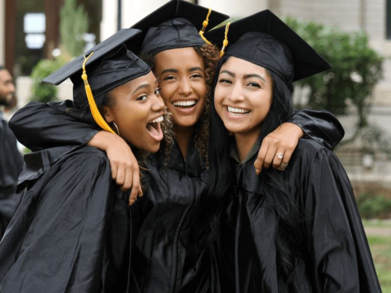 Bằng tốt nghiệp cao đẳng được gọi là bằng cử nhân