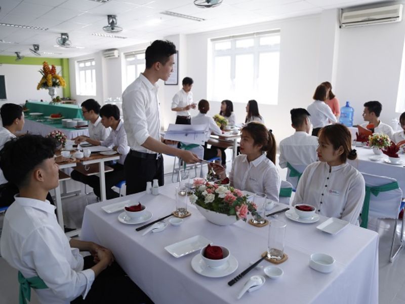 Những tố chất cần thiết của người làm Quản trị Khách sạn